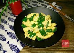 辣椒炒冻豆腐的做法图解5