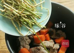 鱼腥草猪骨汤的做法图解5