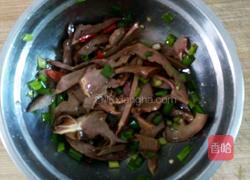 手撕猪心拌香葱的做法图解5