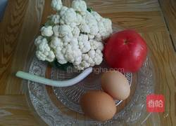 番茄鸡蛋炒花菜的做法图解1