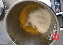 乳酪慕斯蛋糕的做法图解2