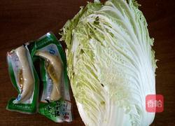 泡椒凤爪炖白菜的做法图解1