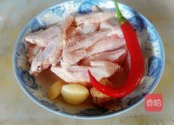 清炖鸡翅的做法图解1