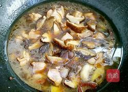 香菇燉雞塊的做法圖解6