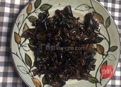 凉拌黑木耳的做法图解3