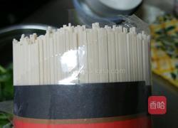 菠菜汤面条的做法图解3