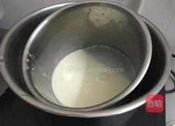 乳酪慕斯蛋糕的做法图解1