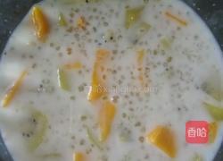 水果西米露的做法图解1