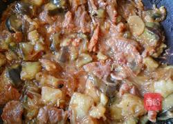 猪肉茄子炖粉条的做法图解10