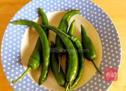 鲜辣青椒酱的做法图解1