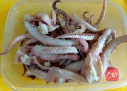 韩式辣酱炒鱿鱼须的做法图解1