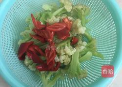 牛肉炒花菜的做法图解4