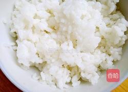 杂疏炒黑白米饭的做法图解3