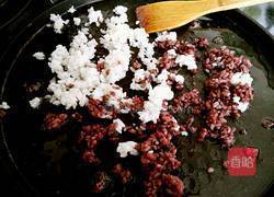 杂疏炒黑白米饭的做法图解5