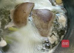 凉拌猪肝的做法图解1