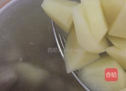 排骨土豆汤的做法图解3