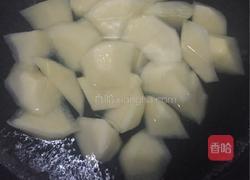 排骨土豆汤的做法图解2