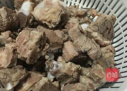 芋儿烧排骨的做法图解3