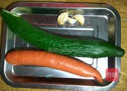 凉拌香肠的做法图解1