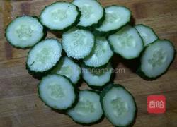 凉拌香肠的做法图解2