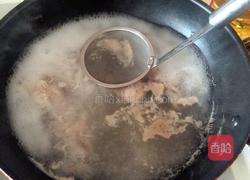 栗子蔬菜龙骨靓汤的做法图解3