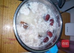 红枣桂圆鲜菇粥的做法图解6