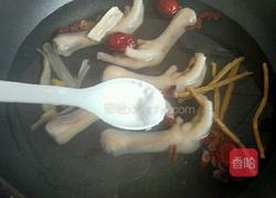 药膳浸鸡脚的做法图解6