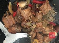 红萝卜烧排骨的做法图解7