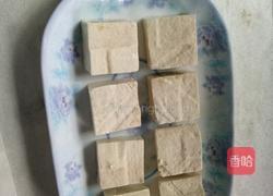 剁椒蒸臭豆腐的做法图解2