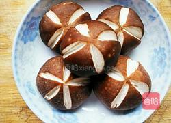 香菇炒黄瓜片的做法图解2