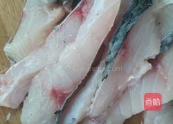 番茄焖鱼的做法图解1