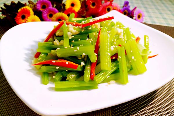 芹菜茎的精选做法