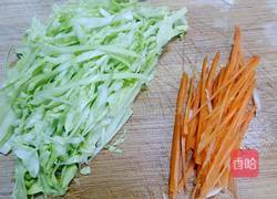 粉丝炒包菜的做法图解2