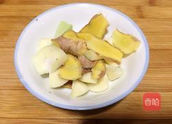 莴笋烧排骨的做法图解2