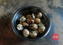 炸鹌鹑蛋的做法图解1