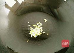 莲子松仁玉米的做法图解5