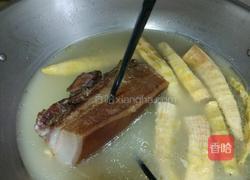腊肉冬笋的做法图解2