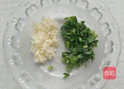 拌萝卜干的做法图解2