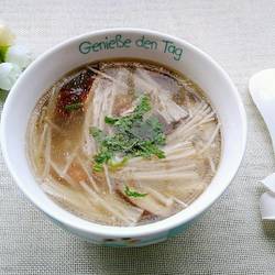 金针菇香菇汤的做法[图]