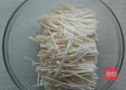 金针菇香菇汤的做法图解1