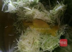 ~西葫芦土豆丝鸡蛋饼~的做法图解4