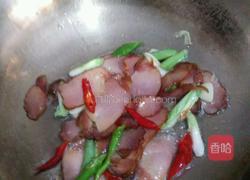 香菇炒腊肉的做法图解7