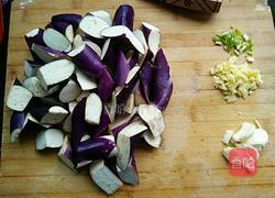 番茄酱炒茄子的做法图解2