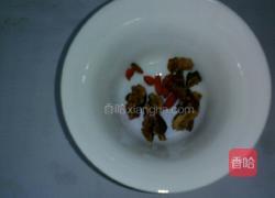 枸杞红枣茶的做法图解3