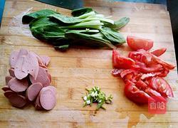 火腿面条的做法图解2