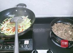 韭黄炒肉的做法图解4