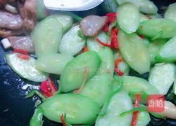 鸡蛋肉片炒黄瓜的做法图解7