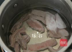 车前草煲猪小肚的做法图解1