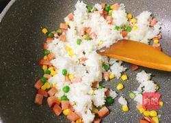 扬州蛋炒饭的做法图解9