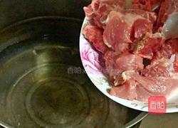 排骨煲的做法图解2